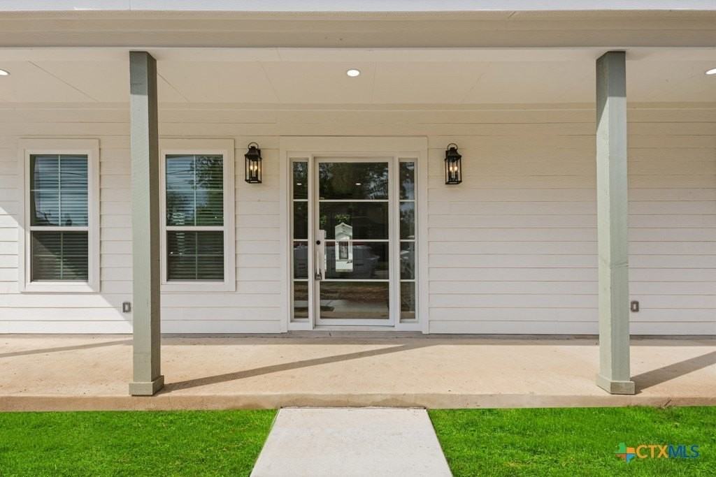 158 S Academy Ave - Photo 4 of 34