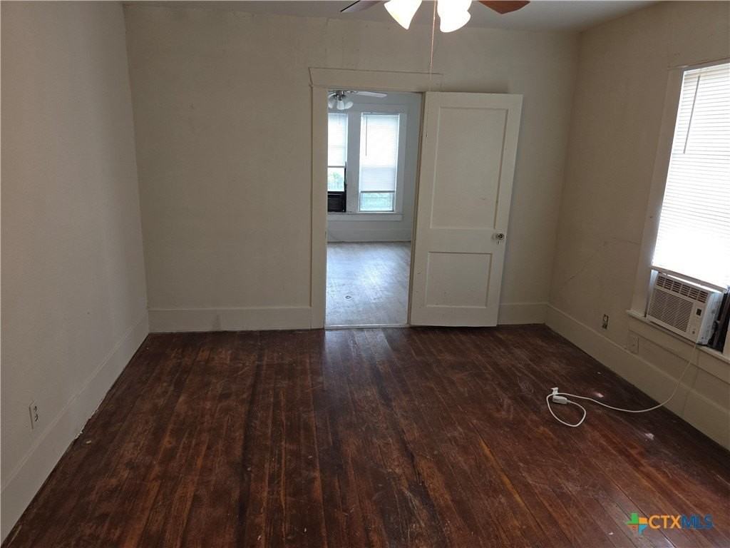 1219 S 10th St - Photo 6 of 7