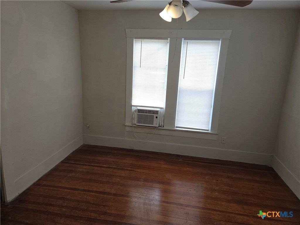 1219 S 10th St - Photo 7 of 7