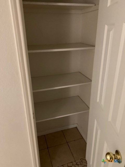 811 York Ave #A - Photo 7 of 11