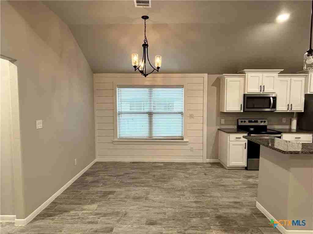 1614 Curlew Ln - Photo 5 of 23