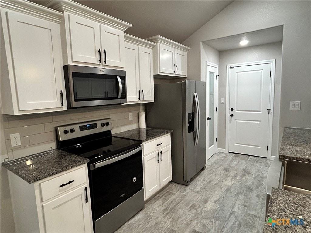 1614 Curlew Ln - Photo 7 of 23