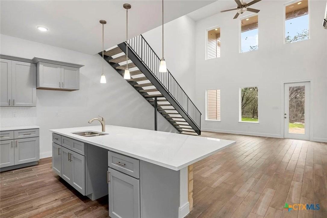 155 N Rip Ford Rd #B - Photo 3 of 17