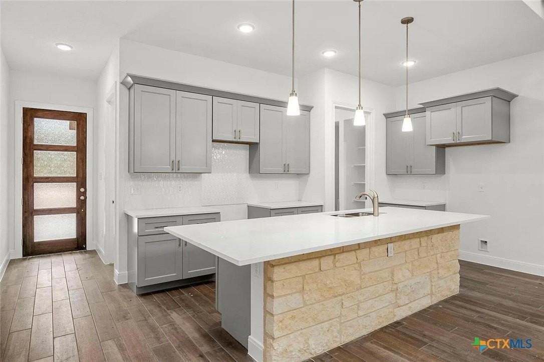 155 N Rip Ford Rd #B - Photo 4 of 17