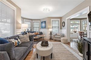 featured image of 21 Bedlow Ave