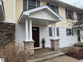 featured image of 1495 Newport St #3