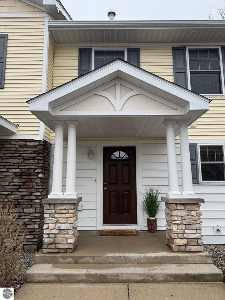 1495 Newport St #3 - Photo 2 of 32