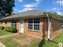 featured image of 4809 N Park Rd