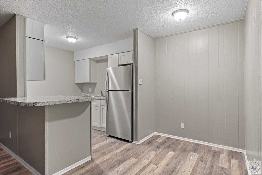 3801 Magnolia St - Photo 4 of 5