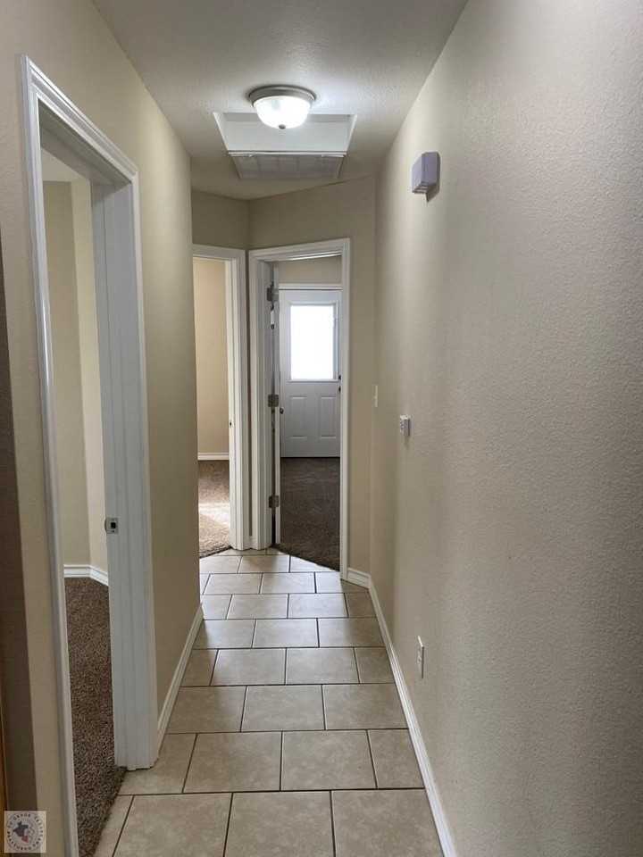 78 Clark St - Photo 5 of 11