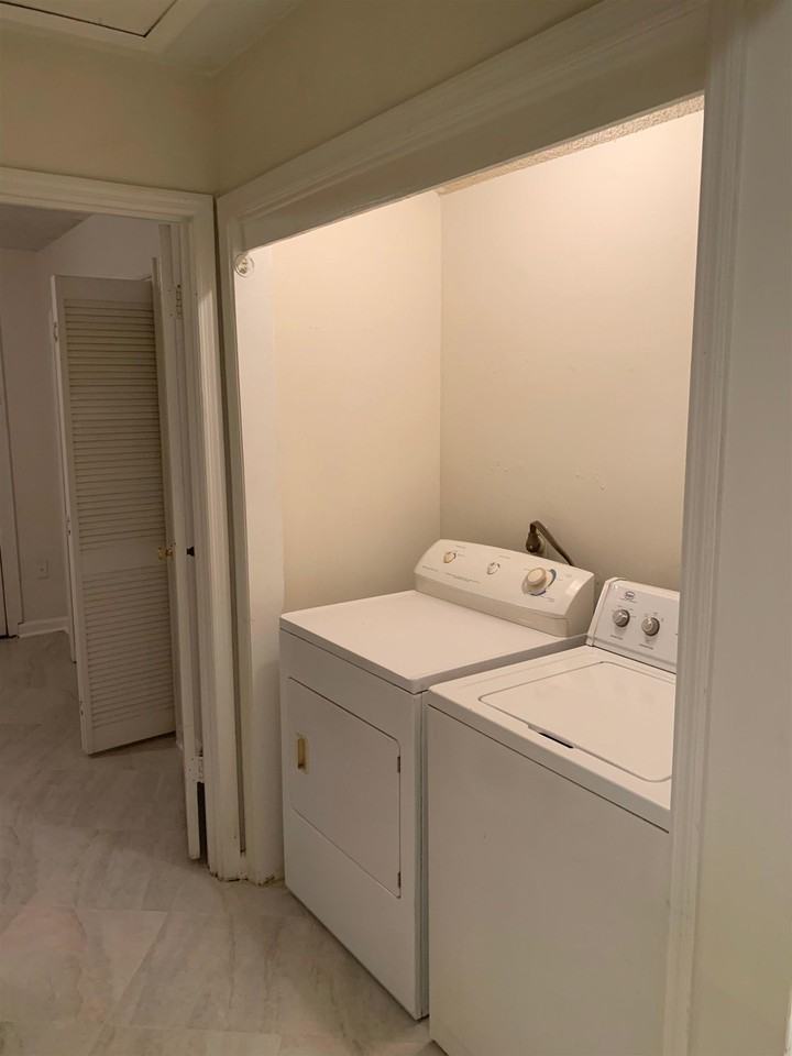 2299 Sandpiper St - Photo 7 of 11