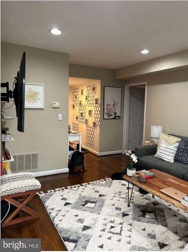 3856 Porter St Nw #D370 - Photo 6 of 10