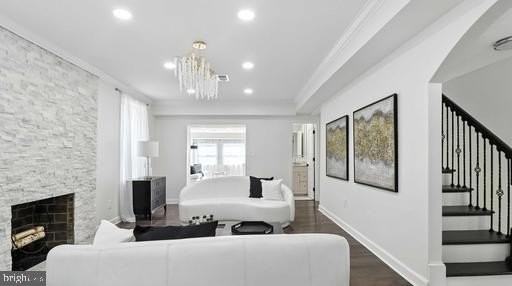 7746 16th St Nw - Photo 5 of 35