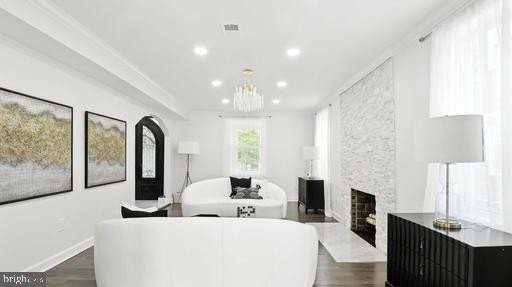 7746 16th St Nw - Photo 6 of 35