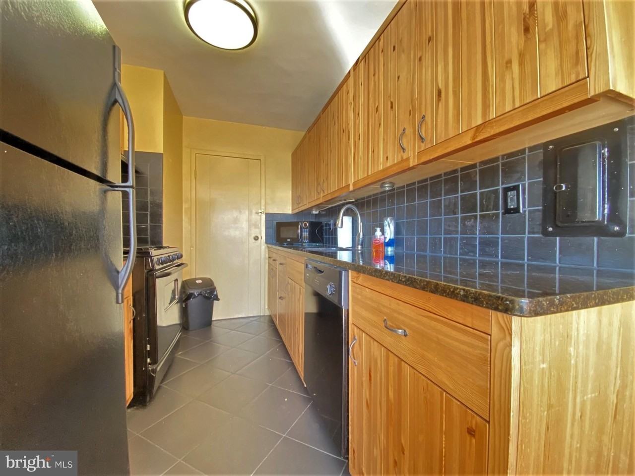 922 24th St Nw #705 - Photo 6 of 20