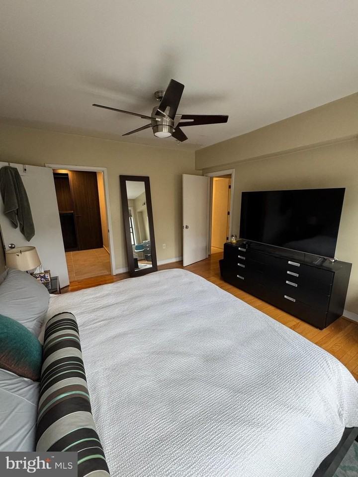 3900 14th St Nw #301 - Photo 5 of 21