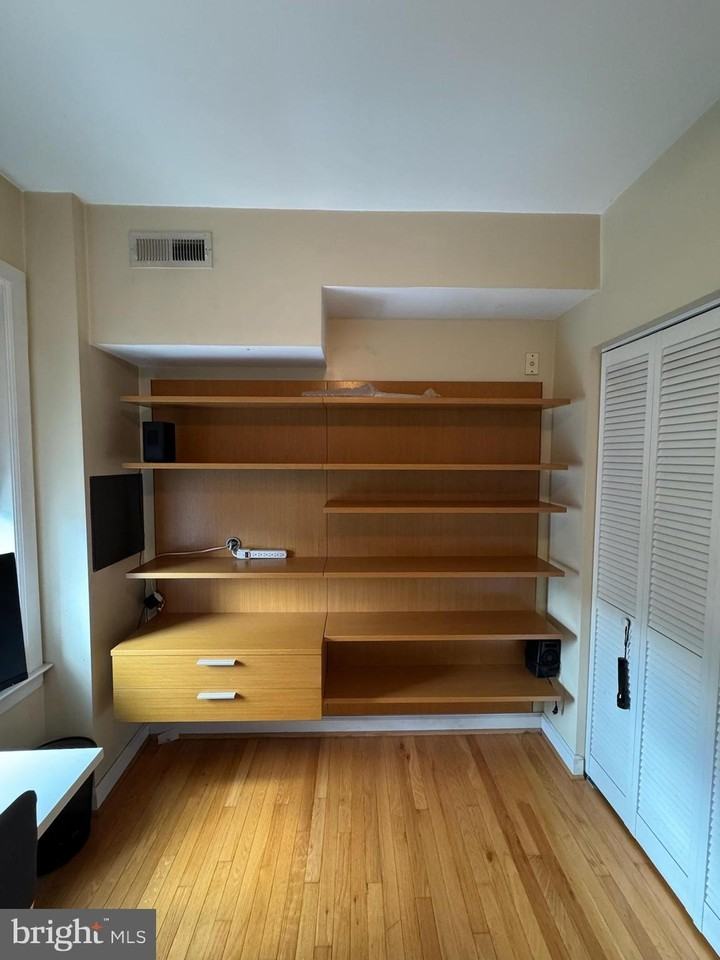 3900 14th St Nw #301 - Photo 7 of 21