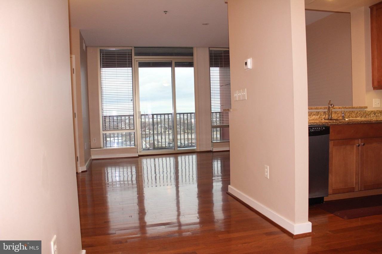 105UNIT Christina Landing Dr #1703 - Photo 3 of 27