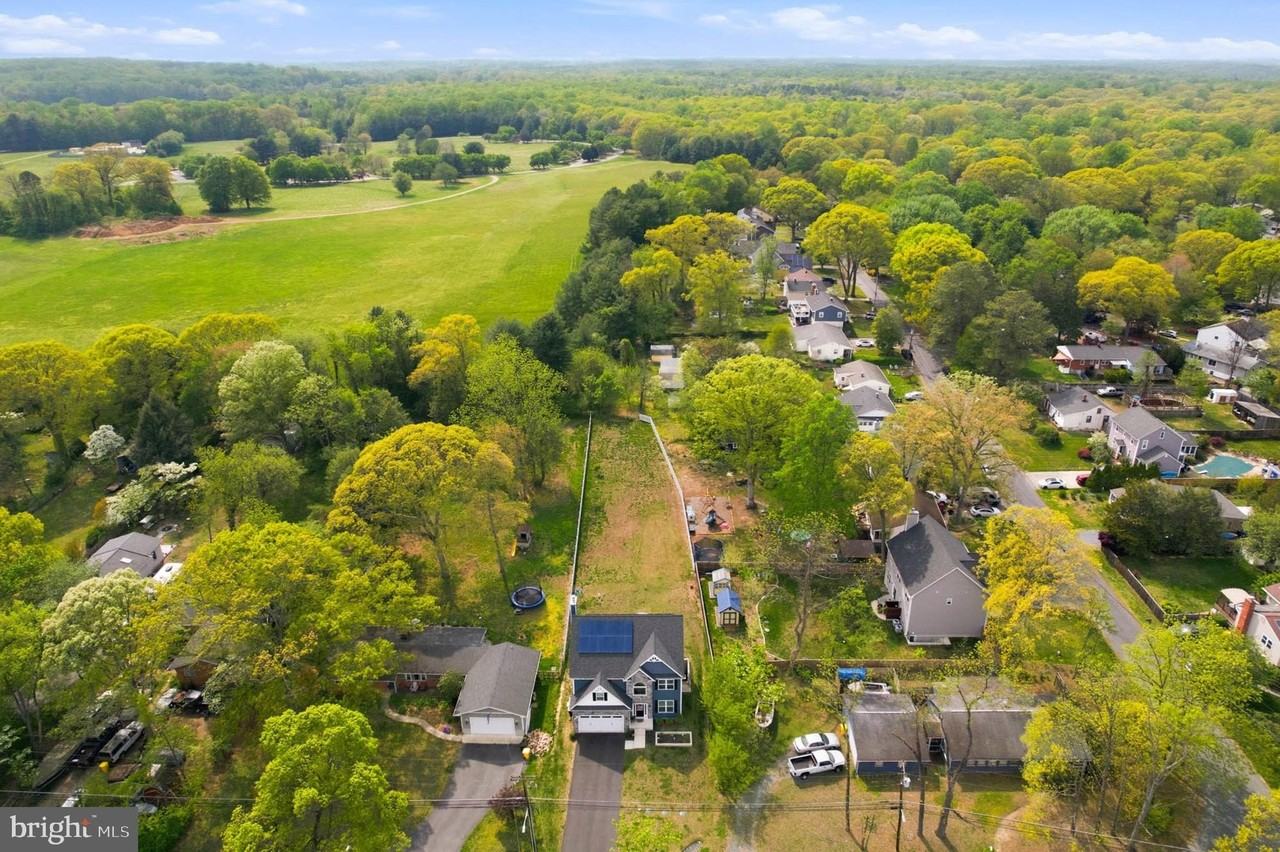 722 Whitneys Landing Dr - Photo 2 of 43