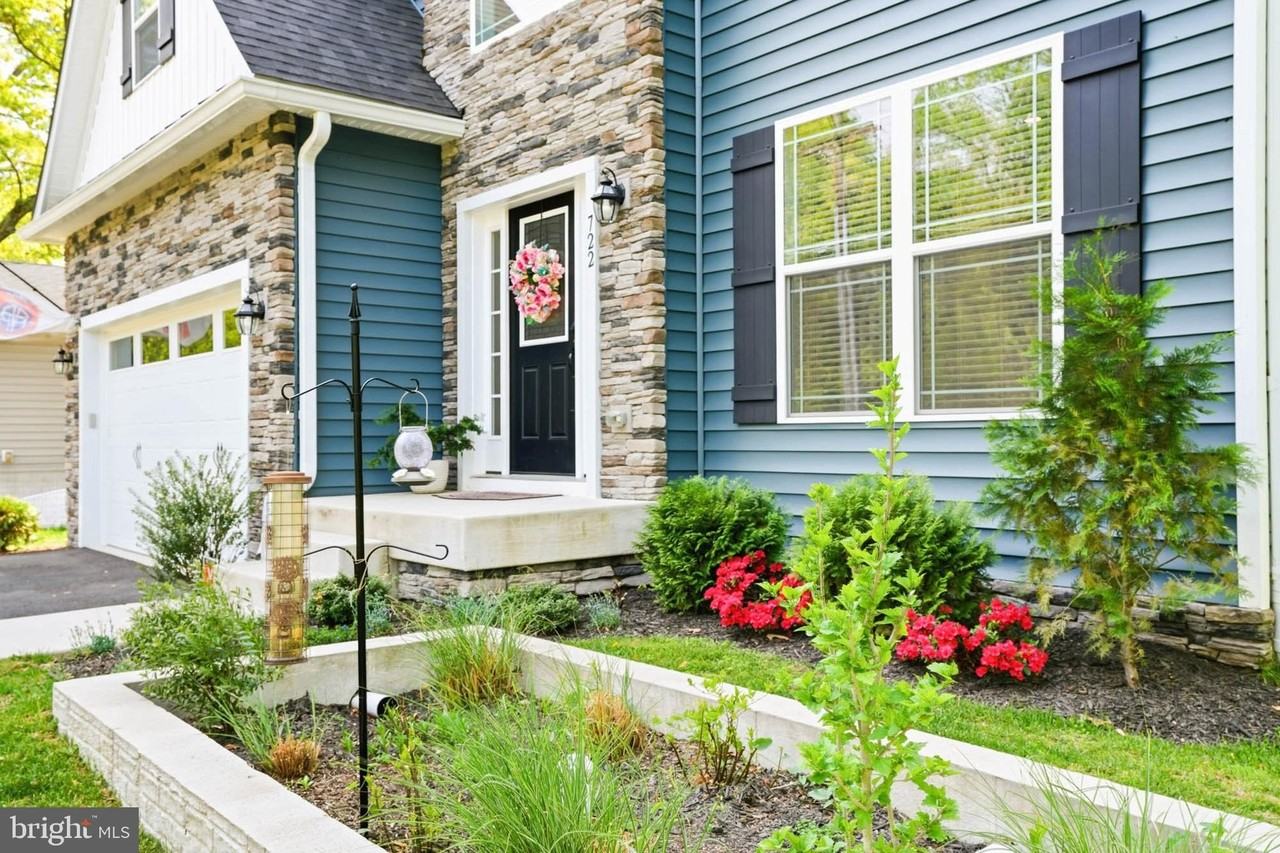 722 Whitneys Landing Dr - Photo 4 of 43