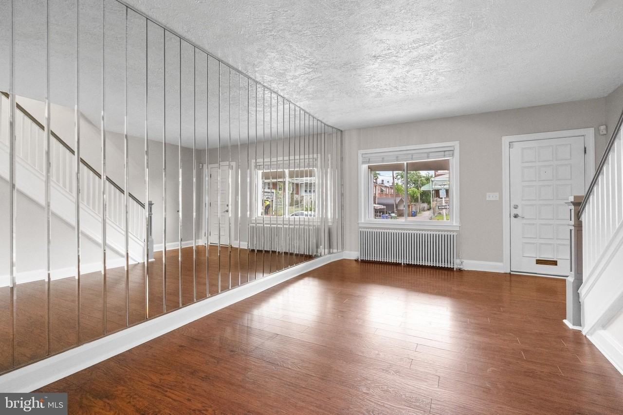 3700 Woodridge Rd - Photo 2 of 23