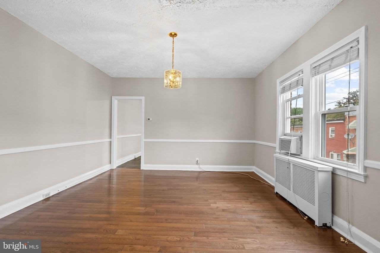 3700 Woodridge Rd - Photo 4 of 23