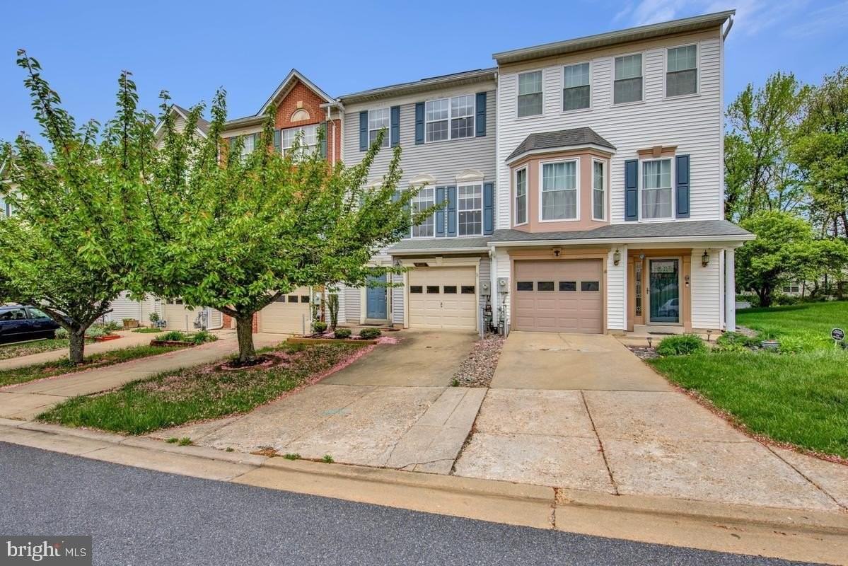 8335 Wades Way - Photo 3 of 45