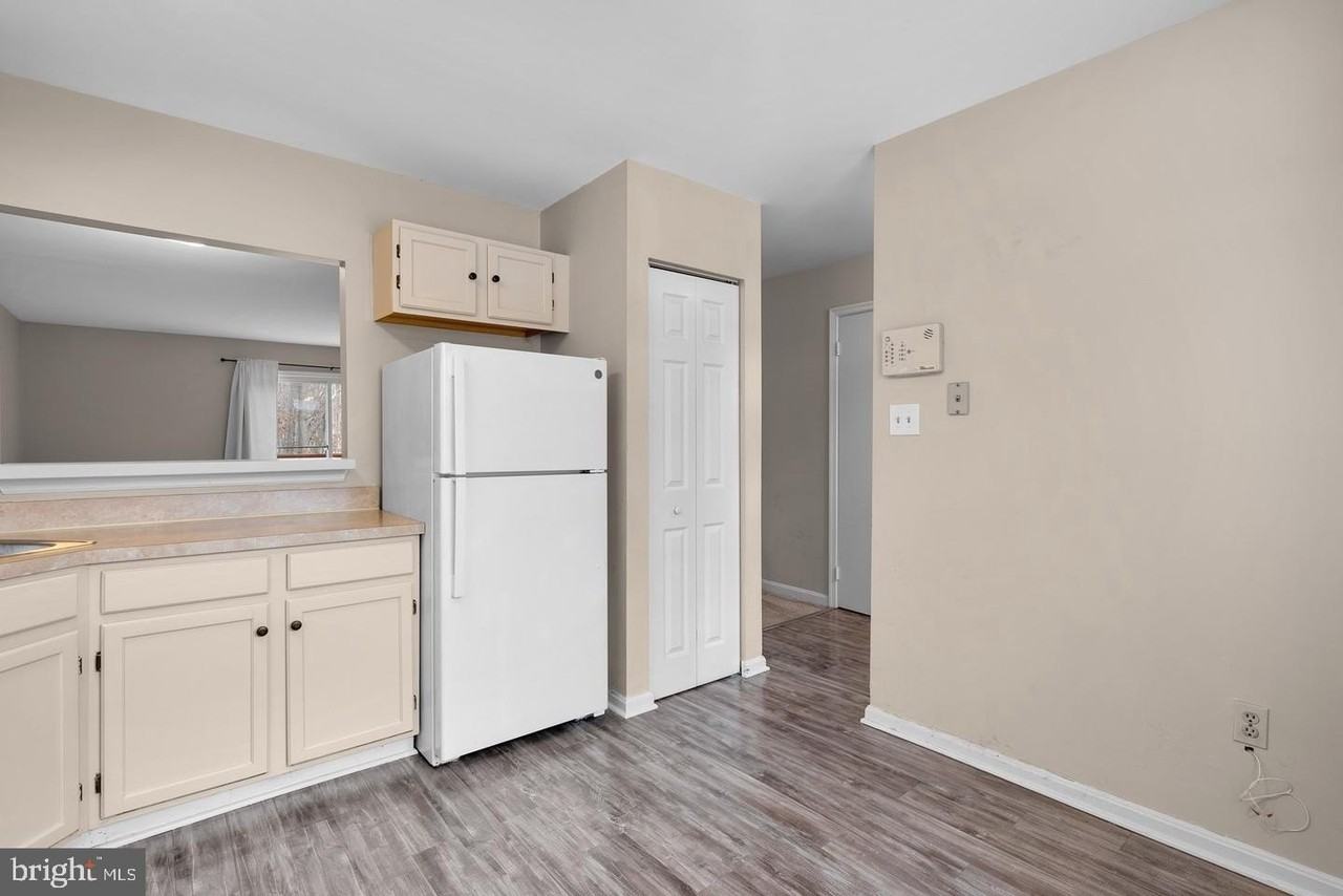 9116 Tymat Ct - Photo 5 of 26