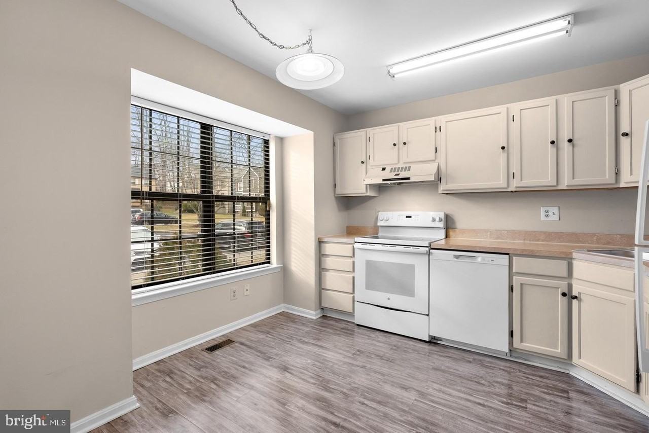 9116 Tymat Ct - Photo 6 of 26