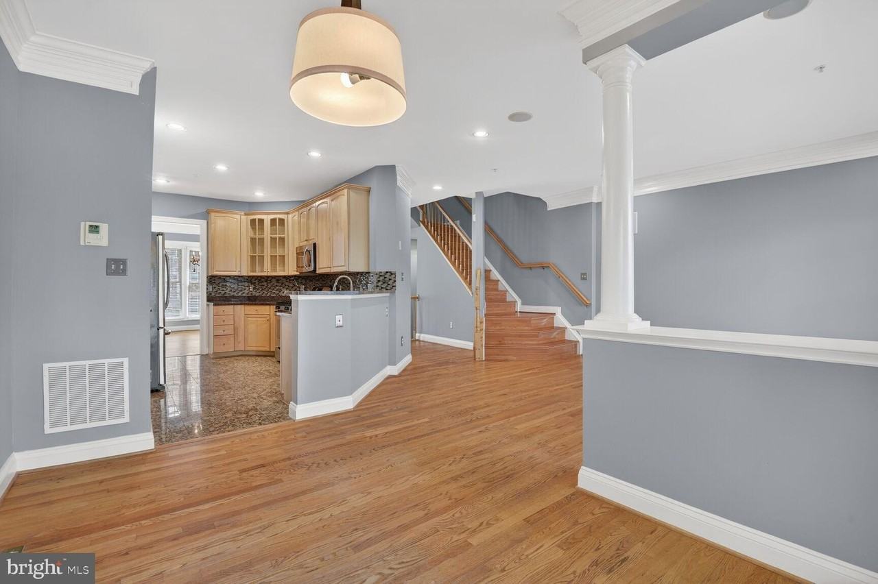 1169 Regal Oak Dr - Photo 7 of 30