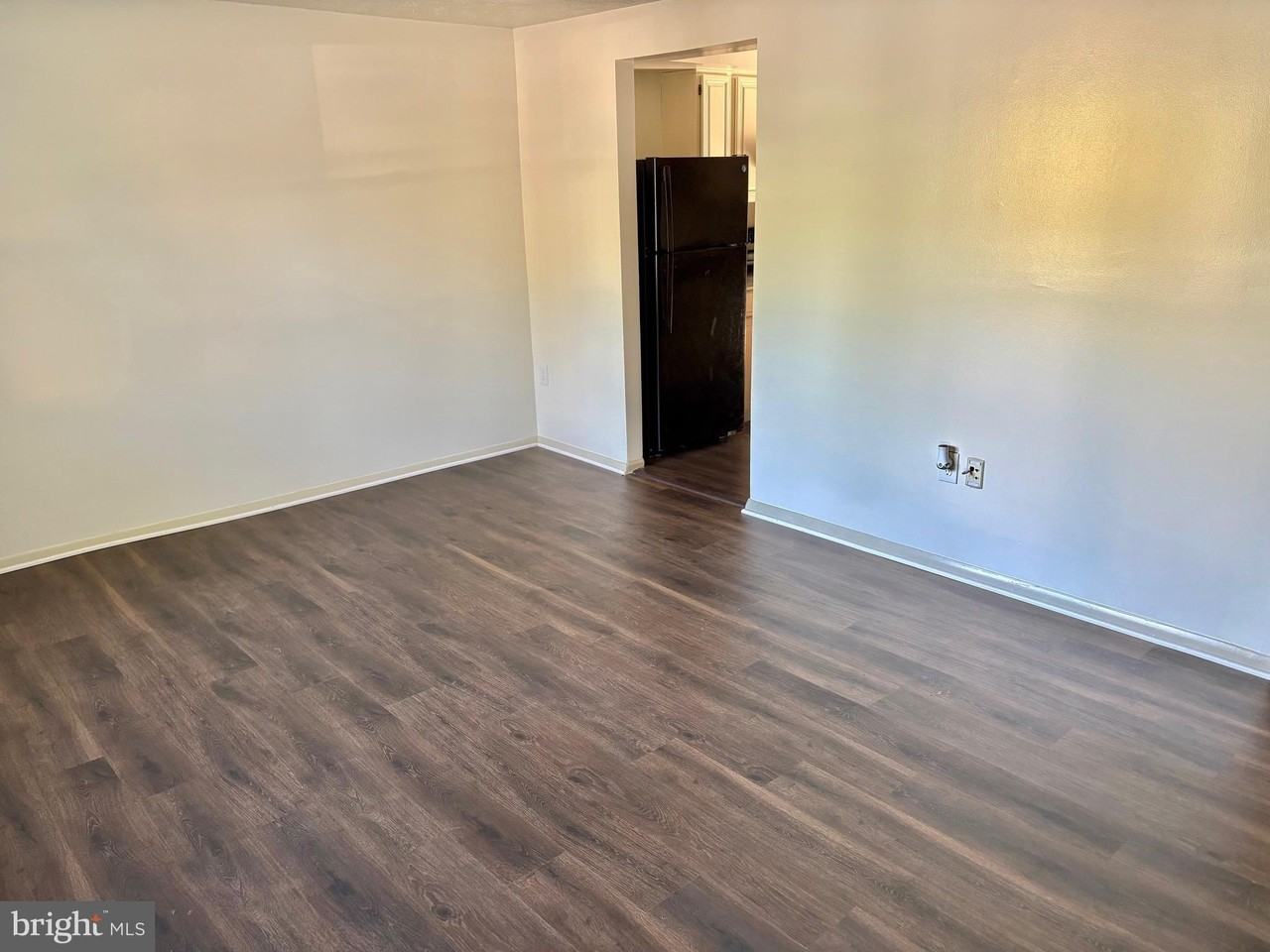 19205 Misty Meadow Ter - Photo 3 of 17