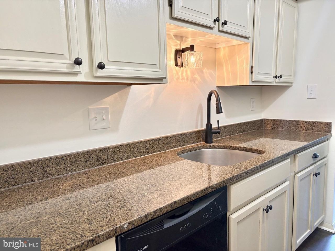 19205 Misty Meadow Ter - Photo 5 of 17