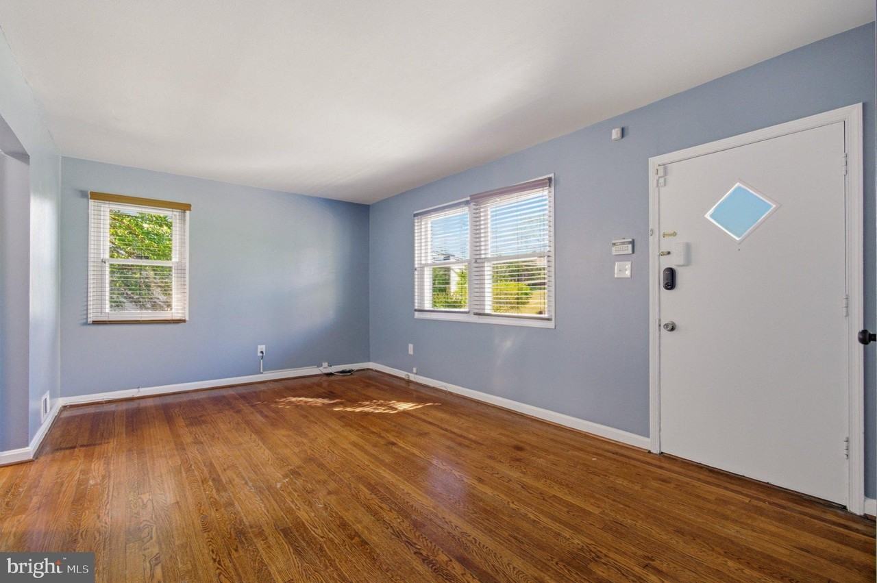 4402 23rd Pkwy - Photo 6 of 40