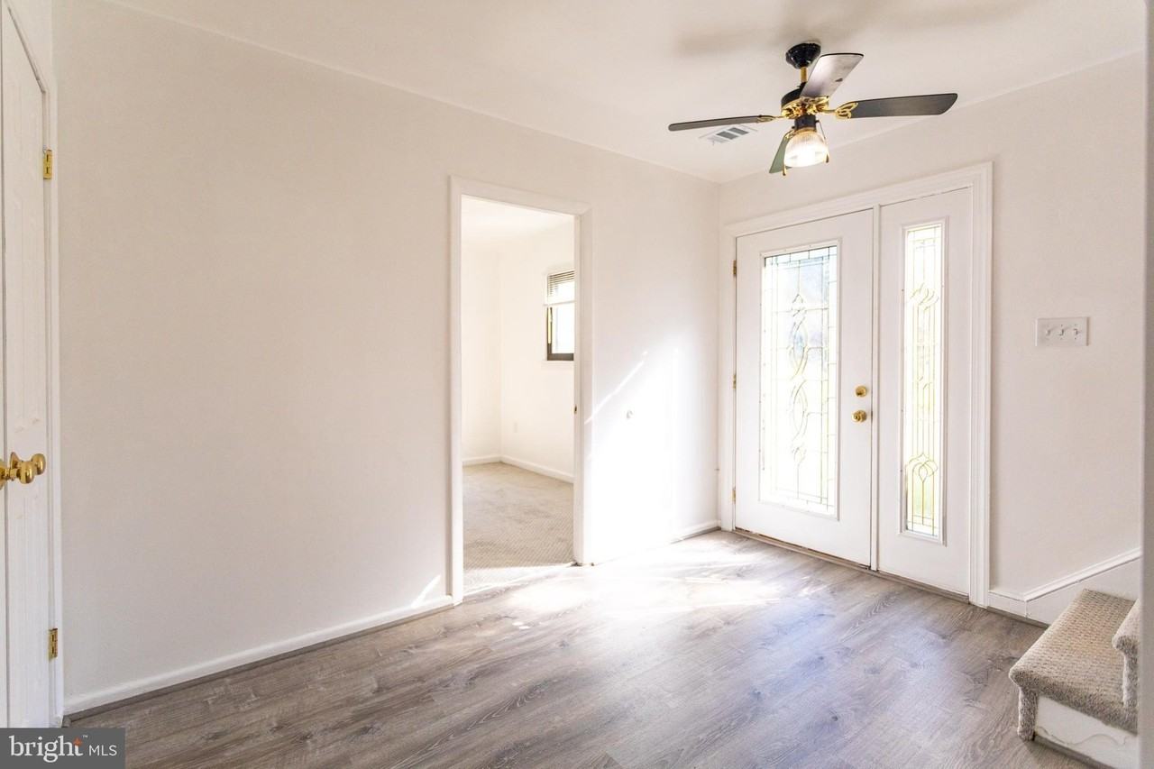 4203 Lyons St - Photo 4 of 44