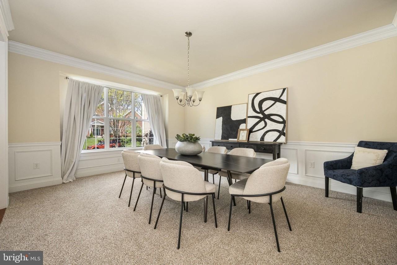 1417 Stockton Rd - Photo 6 of 39