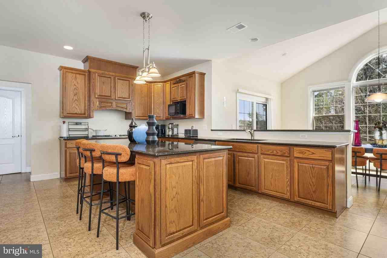 1417 Stockton Rd - Photo 7 of 39