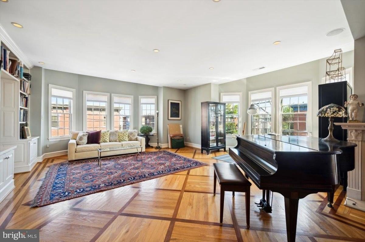 624 S 6th St ## 26 - Photo 4 of 23