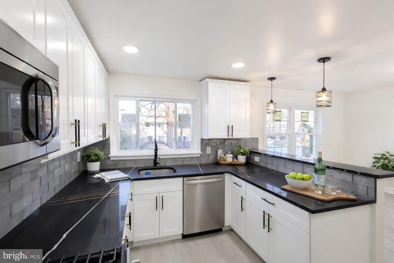 3707 Academy Rd - Photo 4 of 14