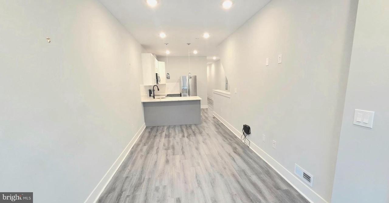 5233 Chancellor St #1 - Photo 5 of 24