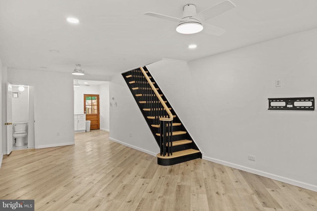 1228 Latona St - Photo 7 of 29