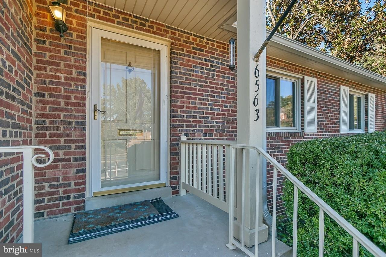 6563 Williamsburg Blvd - Photo 2 of 44