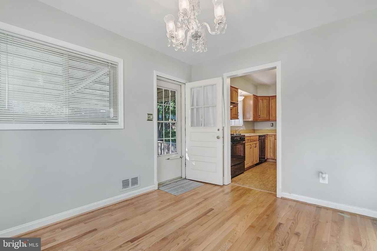 6563 Williamsburg Blvd - Photo 3 of 44