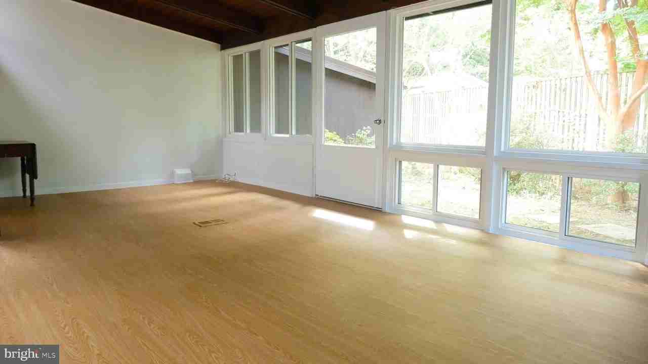 3333 Hemlock Dr - Photo 5 of 21