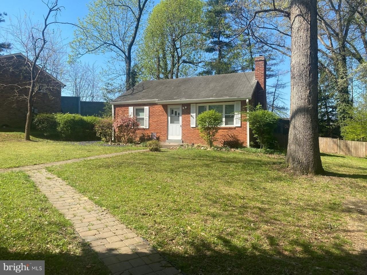 2200 Greenwich St - Photo 4 of 50