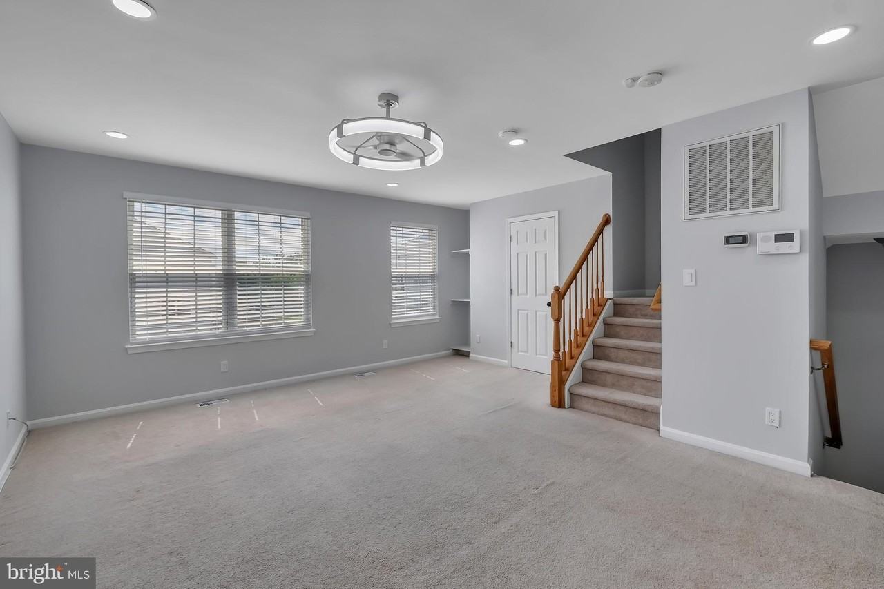 7008 Wytheville Cir - Photo 7 of 28