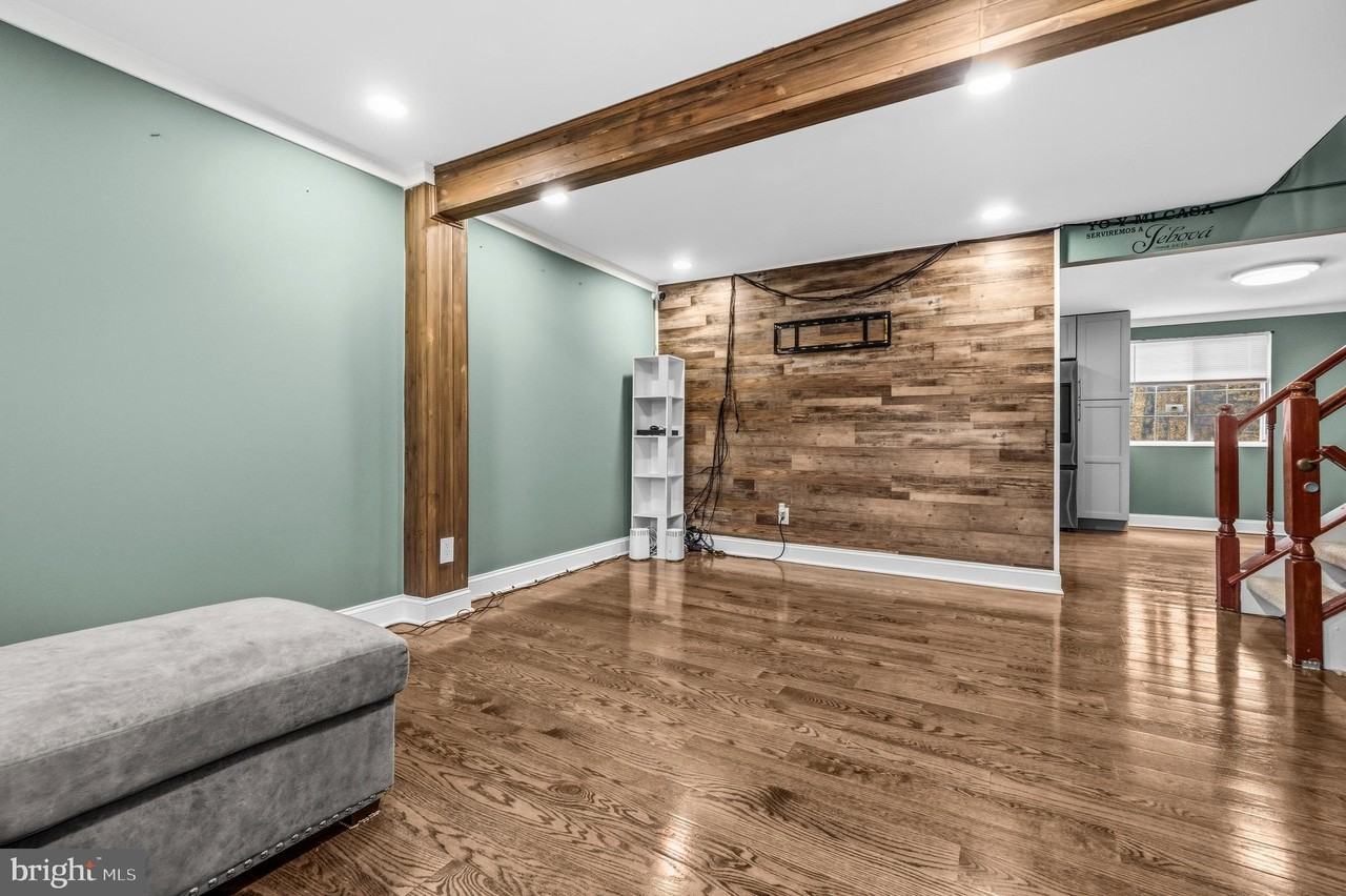 104 Barksdale Pl - Photo 6 of 38