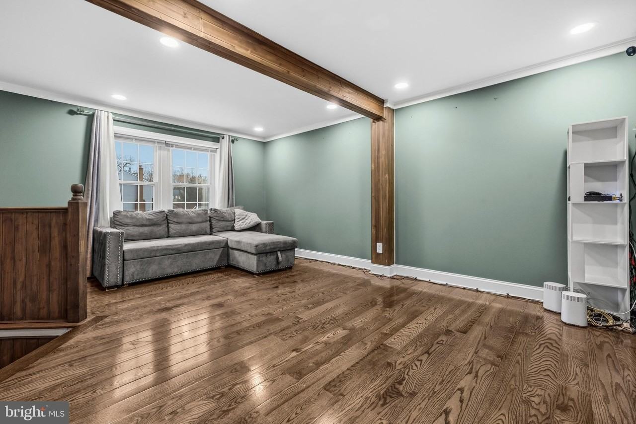 104 Barksdale Pl - Photo 7 of 38