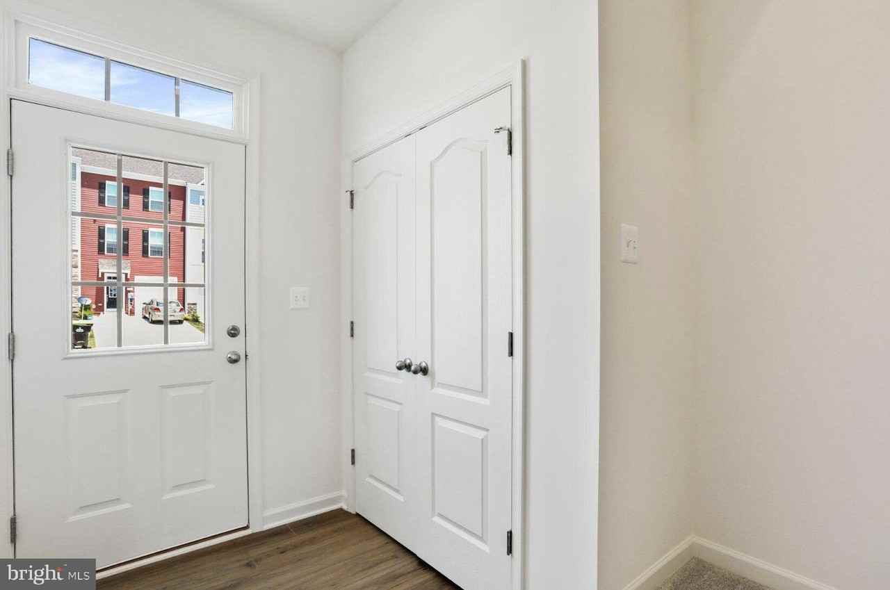 Tracy Way - Photo 4 of 12