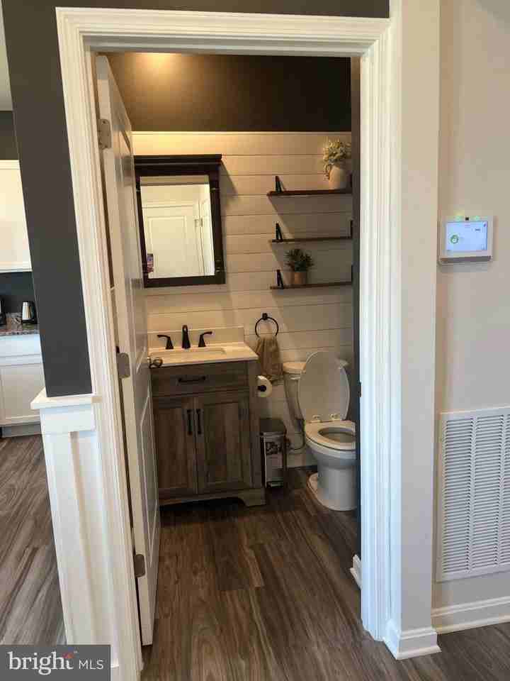 115 Bell Tower Ln - Photo 6 of 33