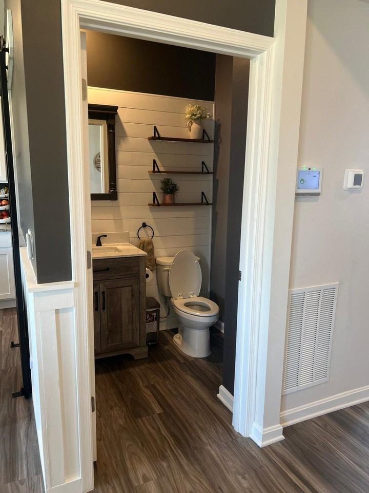 115 Bell Tower Ln - Photo 7 of 33